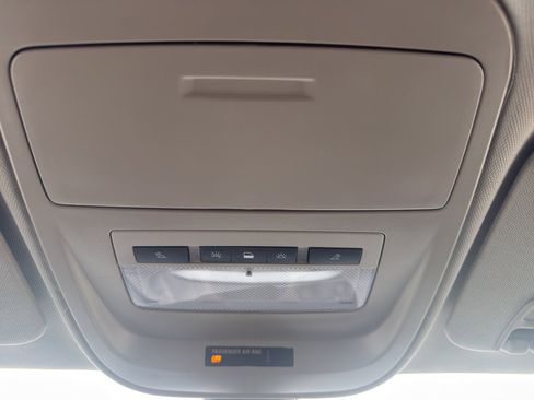 Used 2020 Chevrolet Colorado LT w/ Luxury Package image 25