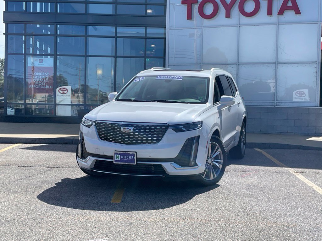 Used 2025 Cadillac XT6 Premium Luxury AWD/4WD image 1
