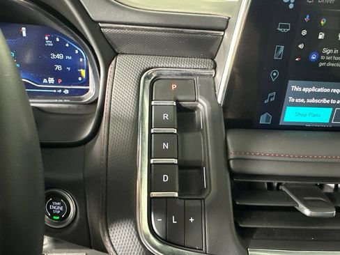 Used 2024 Chevrolet Suburban RST w/ Luxury Package AWD/4WD image 21