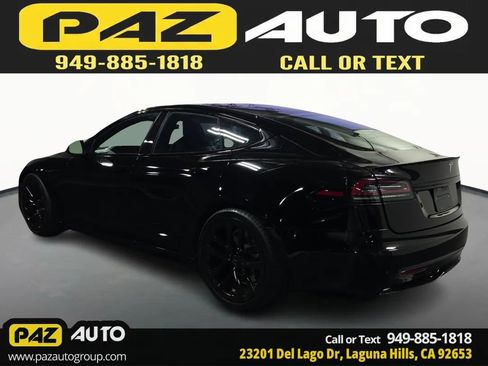 Used 2022 Tesla Model S Plaid image 3