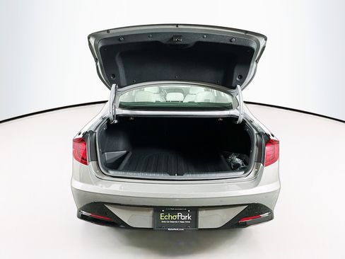 Used 2022 Hyundai Sonata Limited w/ Preferred Accessory Package image 29