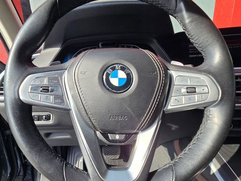 Used 2022 BMW X7 xDrive40i w/ Premium Package image 31
