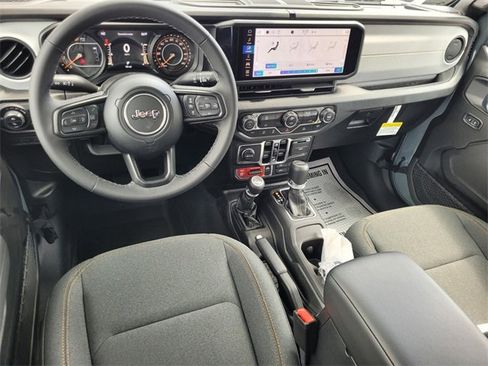 New 2025 Jeep Gladiator Sport image 11