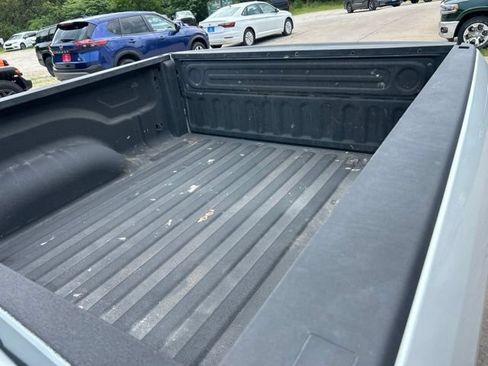 Used 2023 RAM 1500 Classic SLT w/ Electronics Group AWD/4WD image 11