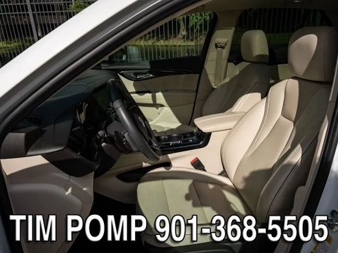 Used 2022 Buick Envision Essence w/ Technology Package I FWD image 11