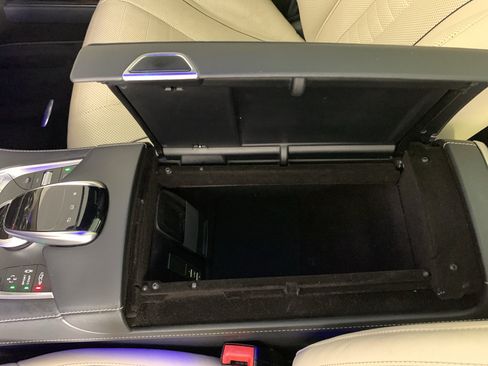 Used 2015 Mercedes-Benz S 550 Sedan image 29