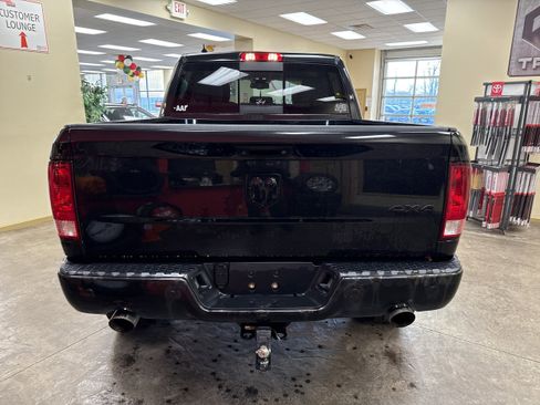 Used 2018 RAM 1500 Big Horn image 8