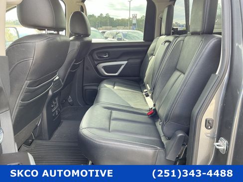 Used 2020 Nissan Titan SL w/ Moonroof Package image 14