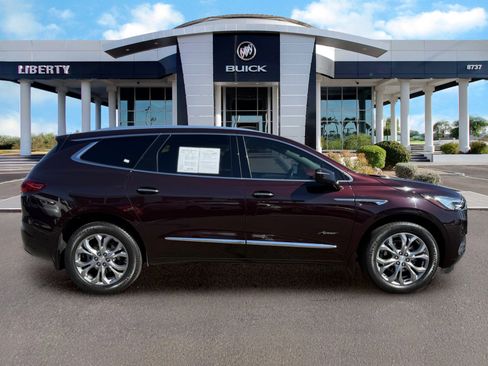 Used 2021 Buick Enclave Avenir w/ Avenir Technology Package FWD image 2