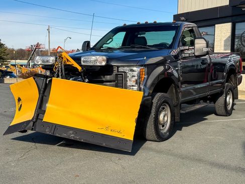 Used 2017 Ford F250 XL w/ Power Equipment Group image 8