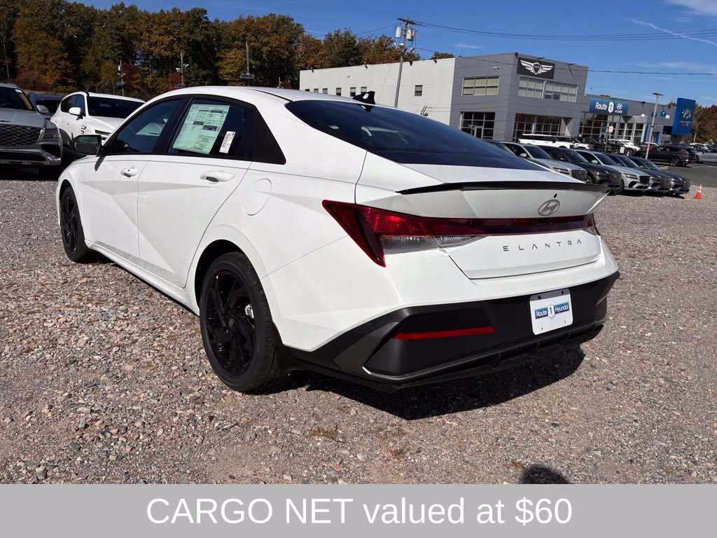 New 2026 Hyundai Elantra SEL Sport FWD image 5