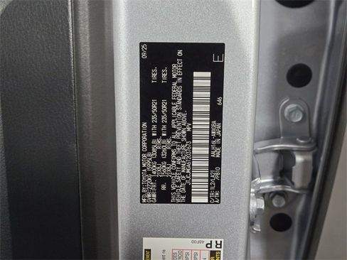 Used 2026 Lexus RX 450h AWD image 30