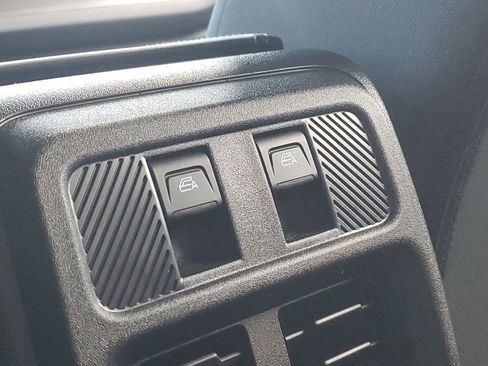 New 2025 Ford Bronco 4-Door image 30