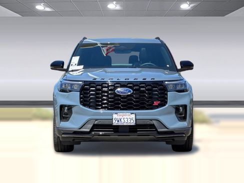 Used 2025 Ford Explorer ST w/ Sun And Sound Package AWD/4WD image 5