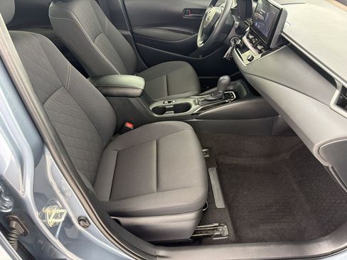 Used 2025 Toyota Corolla LE FWD image 20