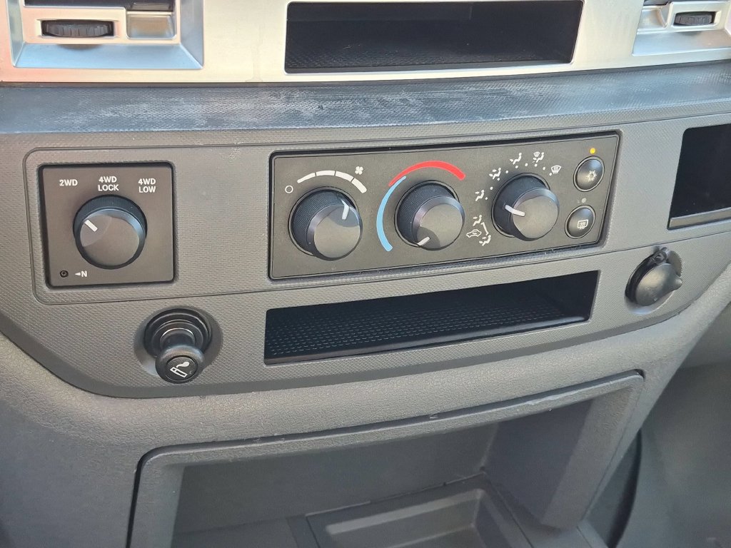 Used 2007 Dodge Ram 3500 Truck SLT AWD/4WD image 19