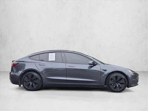 Used 2025 Tesla Model 3 Long Range RWD image 4