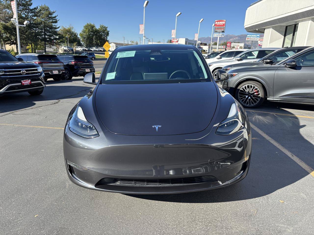 Used 2024 Tesla Model Y Long Range AWD/4WD image 11