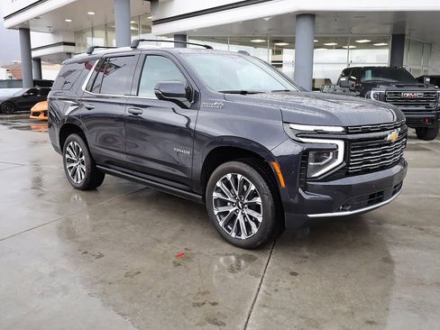 Used 2025 Chevrolet Tahoe High Country image 8
