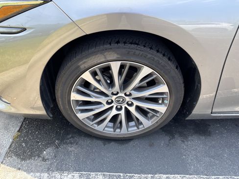 Used 2021 Lexus ES 350 w/ Premium Package FWD image 27