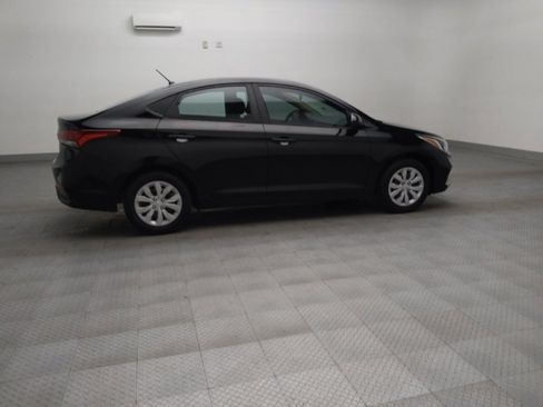 Used 2019 Hyundai Accent SE FWD image 10