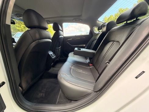 Used 2019 Hyundai Sonata Limited w/ Ultimate Package 04 FWD image 13