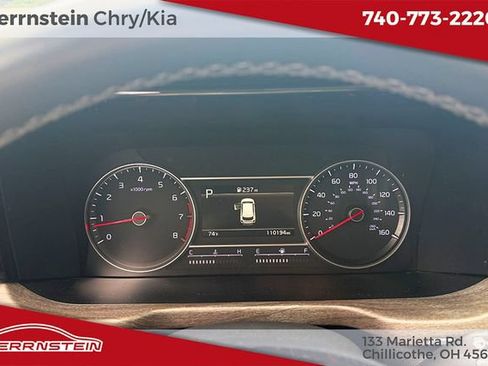 Used 2022 Kia Sorento S w/ Panoramic Sunroof Package AWD/4WD image 17