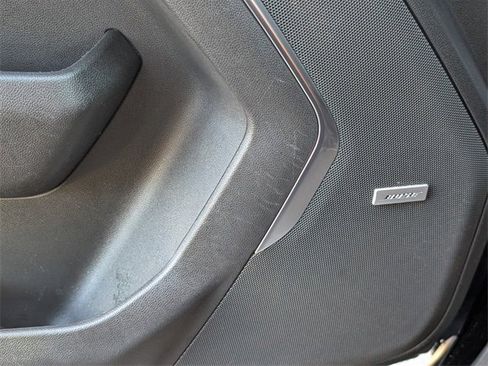 Used 2021 Chevrolet Tahoe LT image 33