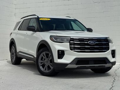 Used 2025 Ford Explorer Active w/ Active Comfort Package