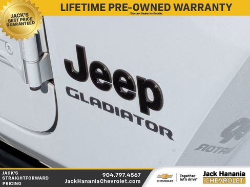 Used 2021 Jeep Gladiator Overland AWD/4WD image 12
