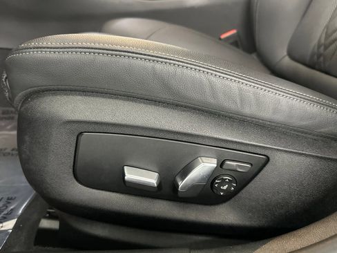 Used 2022 BMW 530e w/ Premium Package image 14