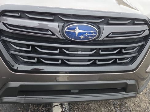 Certified 2023 Subaru Forester Limited AWD/4WD image 6