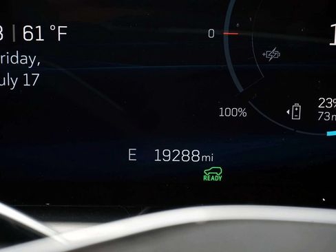 Used 2024 Cadillac Lyriq Luxury RWD image 31