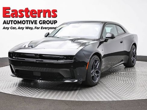 Used 2024 Dodge Charger Daytona R/T w/ Plus Group AWD/4WD image 1