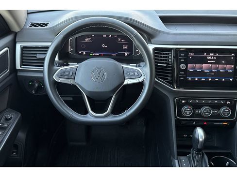 Used 2022 Volkswagen Atlas SEL image 16