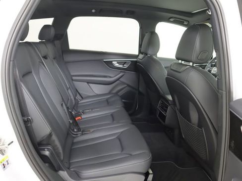 New 2026 Audi Q7 Premium Plus image 14
