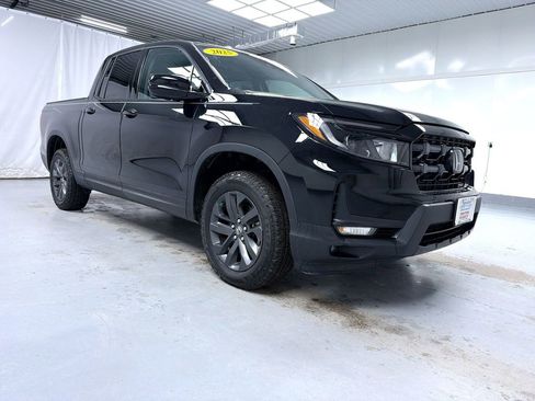 Used 2025 Honda Ridgeline Sport image 1
