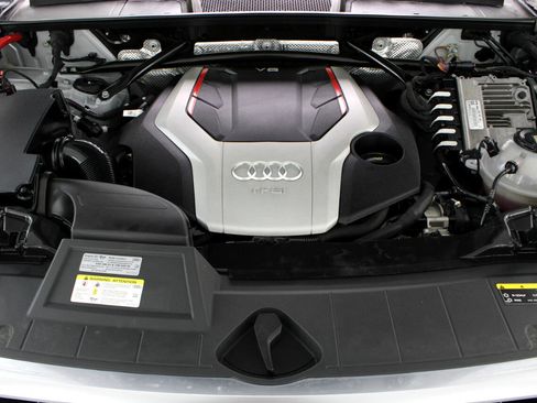 Used 2020 Audi SQ5 Premium Plus w/ Premium Plus Package image 77