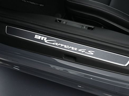 New 2026 Porsche 911 Carrera 4S image 16