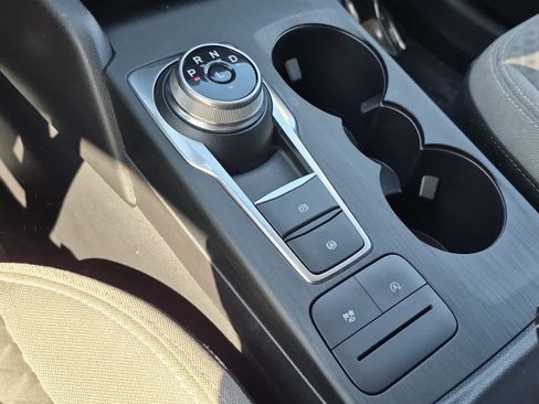 Used 2022 Ford Escape SE w/ SE Sport Appearance Package FWD image 12