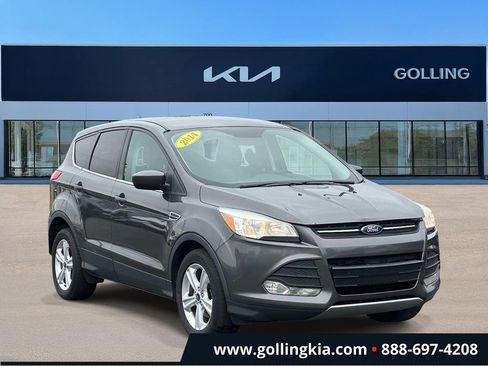 Used 2015 Ford Escape SE FWD image 1