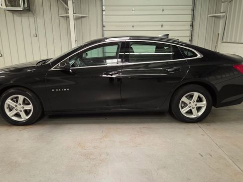 Used 2024 Chevrolet Malibu LS FWD image 3