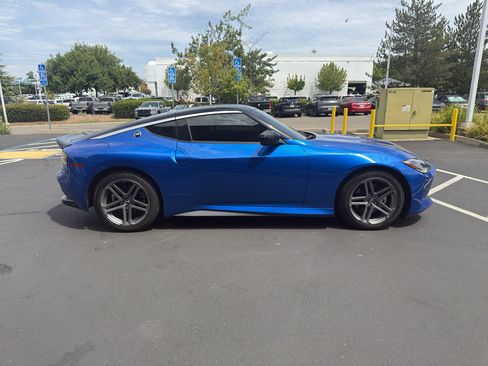 Certified 2024 Nissan Z Performance w/ Floor Mat Package RWD image 12