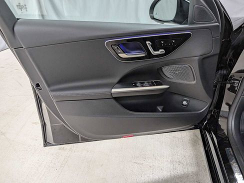 New 2025 Mercedes-Benz C 300 4MATIC Sedan image 23