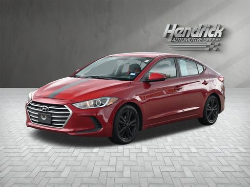 Used 2018 Hyundai Elantra SEL FWD image 5
