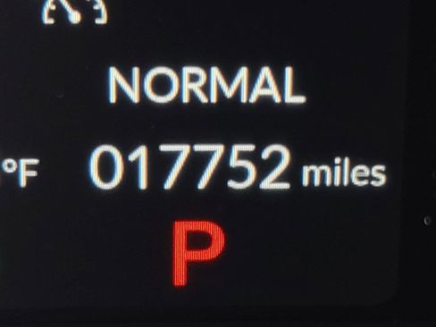 Used 2023 Honda Civic Sport image 22