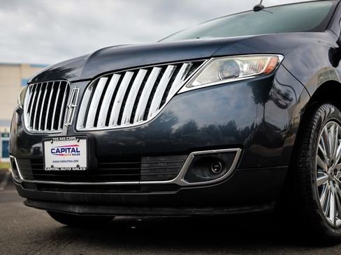 Used 2013 Lincoln MKX AWD image 9