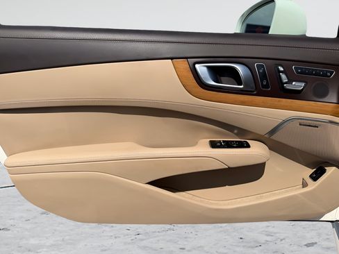Used 2018 Mercedes-Benz SL 450 image 31