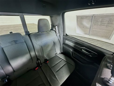 Used 2019 RAM 1500 Big Horn image 14