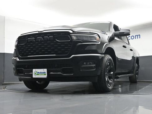 Used 2025 RAM 1500 Big Horn AWD/4WD image 7